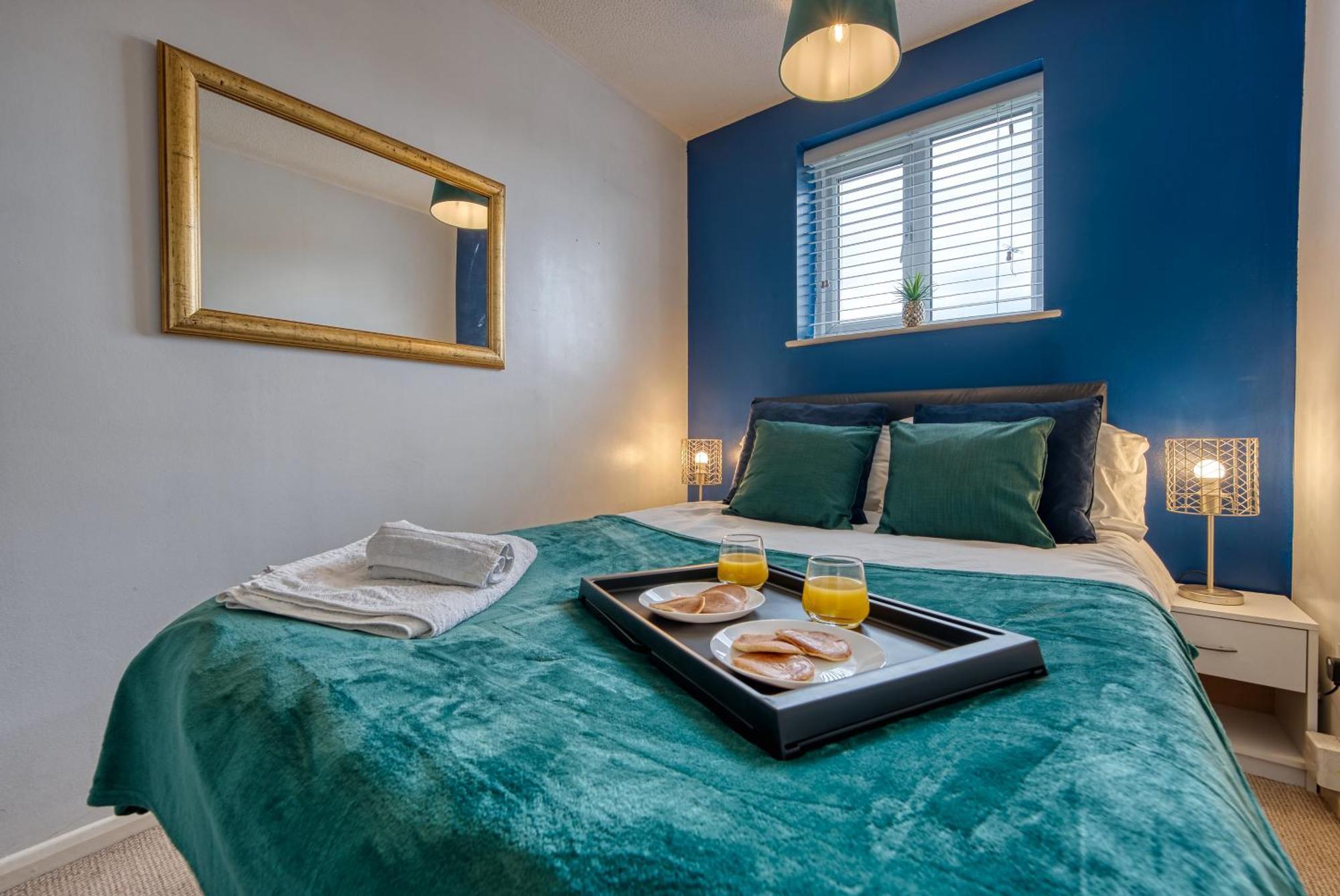 Capri 13 Sa - 3 Bed House, Close To Loughborough University & M1 Motorway, Free Wifi, Big Garden, Ample Parking- Ask For Contractor Rates! Buitenkant foto