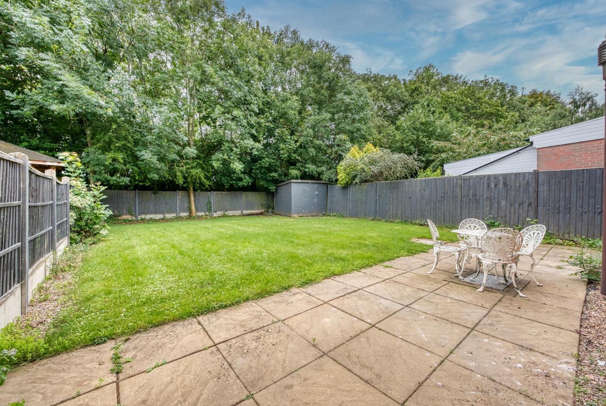 Capri 13 Sa - 3 Bed House, Close To Loughborough University & M1 Motorway, Free Wifi, Big Garden, Ample Parking- Ask For Contractor Rates! Buitenkant foto